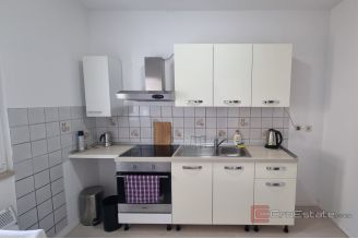 011 2041 75 Island of Hvar House near the sea for sale