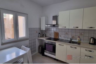 011 2041 75 Island of Hvar House near the sea for sale