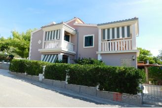 014 2022 403 island vis apartment house near the beach for sale