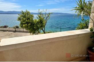 010 2021 374 Brac Stone house in the first row to the sea for sale