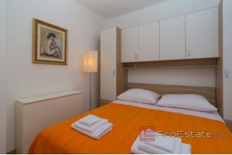 014 2021 376 trogir house first row to the sea for sale