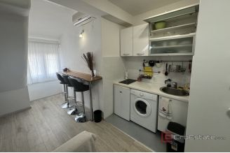 011 2036 99 Split center Unique property in the city center for sale