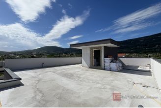 011 2046 02 Kastela Two story penthouse with a sea view for sale