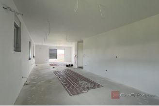 011 2046 02 Kastela Two story penthouse with a sea view for sale