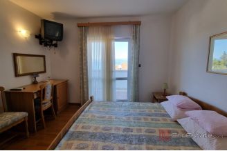 011 2041 77 Island of Brac House sewcond row to the sea for sale