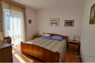 011 2041 77 Island of Brac House sewcond row to the sea for sale