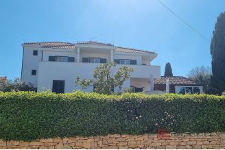 011 2041 77 Island of Brac House sewcond row to the sea for sale