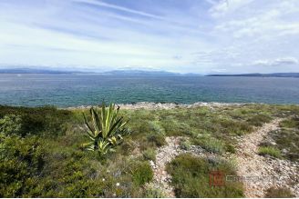 005 2016 607 island solta attractive building plot with sea view for sale