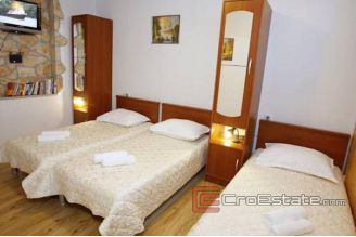 20 4541 30 split mini hotel