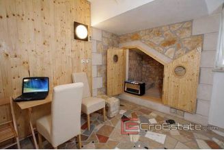 20 4541 30 split mini hotel