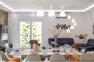 020 5302 30 Omis Luxury villa with pool for sale