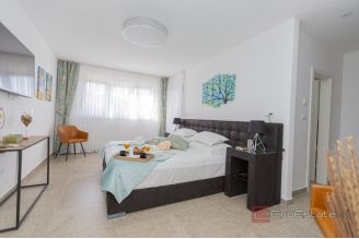 020 5302 30 Omis Luxury villa with pool for sale