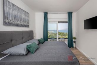 019 2018 255 Zadar Modern house with two apartments with a sea view for sale