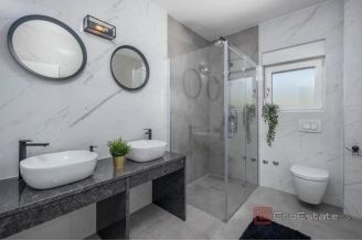 019 2018 255 Zadar Modern house with two apartments with a sea view for sale