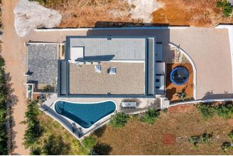 019 2018 255 Zadar Modern house with two apartments with a sea view for sale