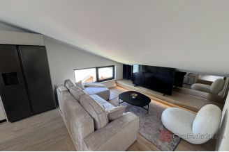 018 2030 73 Island of Pag Luxury penthouse first row to the sea for sale