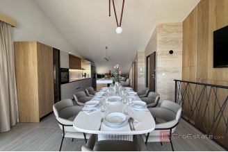 018 2030 73 Island of Pag Luxury penthouse first row to the sea for sale