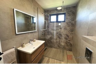 018 2030 73 Island of Pag Luxury penthouse first row to the sea for sale