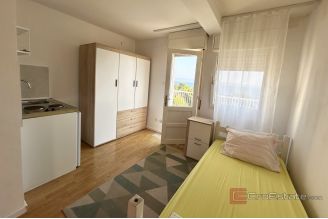 012 5304 30 Split Bacvice one bedroom apartment with sea viewt for rent
