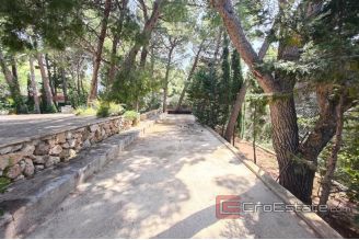 020 2021 379 Omis large estate with houses for vacation and tourism for sale
