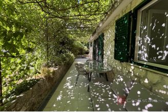 020 2035 151 Ciovo Family house near the sea sale