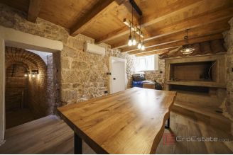 013 2044 13 Vodice Renovated house with pool and a sea view for sale