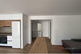 015 2035 154 Split Visoka Modern Three bedroom apartment for rent