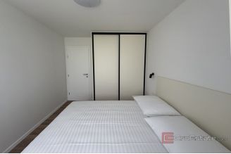 015 2035 154 Split Visoka Modern Three bedroom apartment for rent