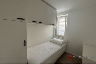 015 2035 154 Split Visoka Modern Three bedroom apartment for rent