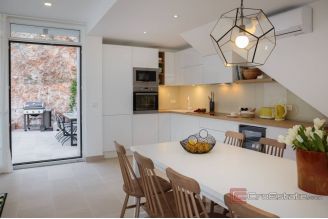 020 2022 409 Modern Villa with pool and a sea view