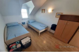 010 2016 609 Brac Apartment with a sea view for sale