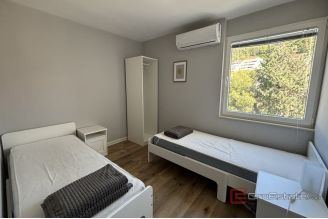 015 2035 155 Split Meje Modern two bedroom apartment for rent