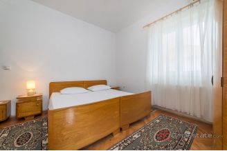 020 2029 77 island murter apartment house near the sea for sale