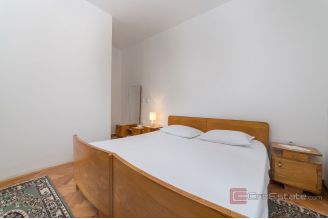 020 2029 77 island murter apartment house near the sea for sale