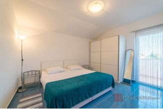 020 2029 77 island murter apartment house near the sea for sale