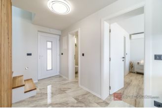 020 5308 30 Island of Brac Unique house with sea view for sale