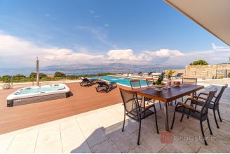 020 5308 30 Island of Brac Unique house with sea view for sale