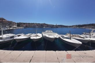 004 2016 611 Brac Building land for sale