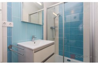 008 1021 22 Krk Two bedroom apartment for sale