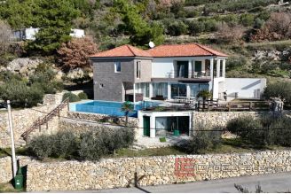 020 2048 03 Split area Two attractive villas with panoramic sea view sale