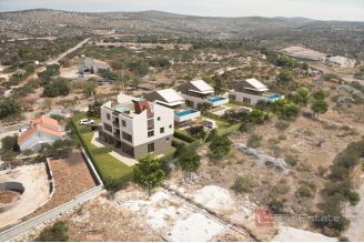 005 2045 06 Brac Building land for sale