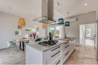 014 2041 78 Ugljan Villa with indoor pool and a sea view for sale