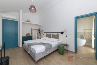 014 2041 78 Ugljan Villa with indoor pool and a sea view for sale