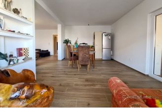 010 2035 159 island ciovo spacious three bedroom apartment for sale