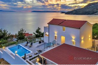 011 2044 16 Makarska Villa with pool and sea view for sale