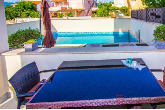 011 1021 23 Krk Modern apartment for sale