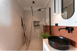 019 2045 08 Split area Villa with open sea view for sale