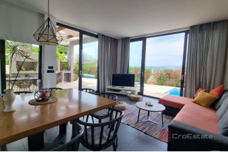 013 2041 80 Island of Brac Villa with pool in the first row to the sea for sale