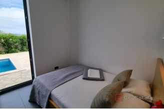 013 2041 80 Island of Brac Villa with pool in the first row to the sea for sale