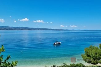 007 2041 81 Omis House in the first row to the sea for sale